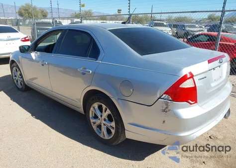 2012 Ford Fusion Se z USA, uszkodzony, nr VIN 3FAHP0HA5CR382323